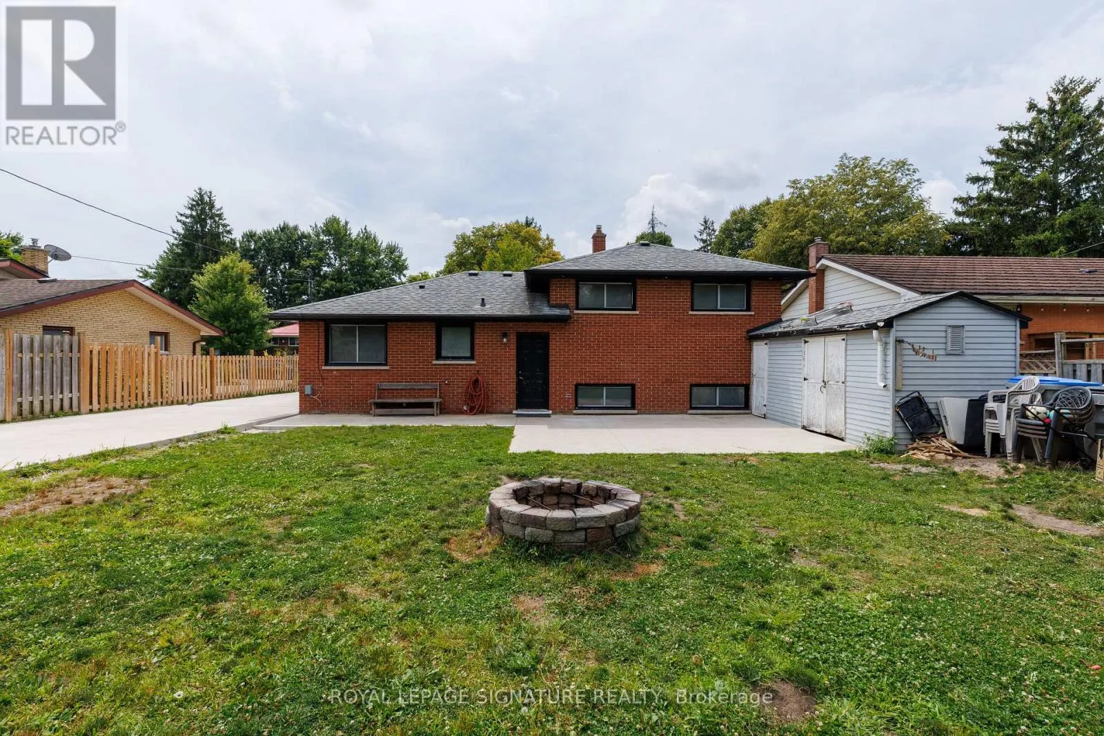 18 SILVERDALE CRESCENT