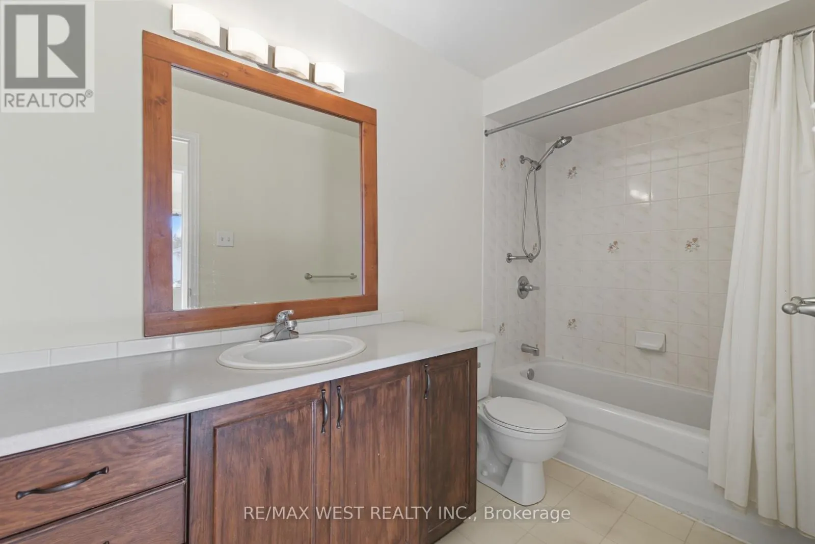 119 DEERFOX DRIVE