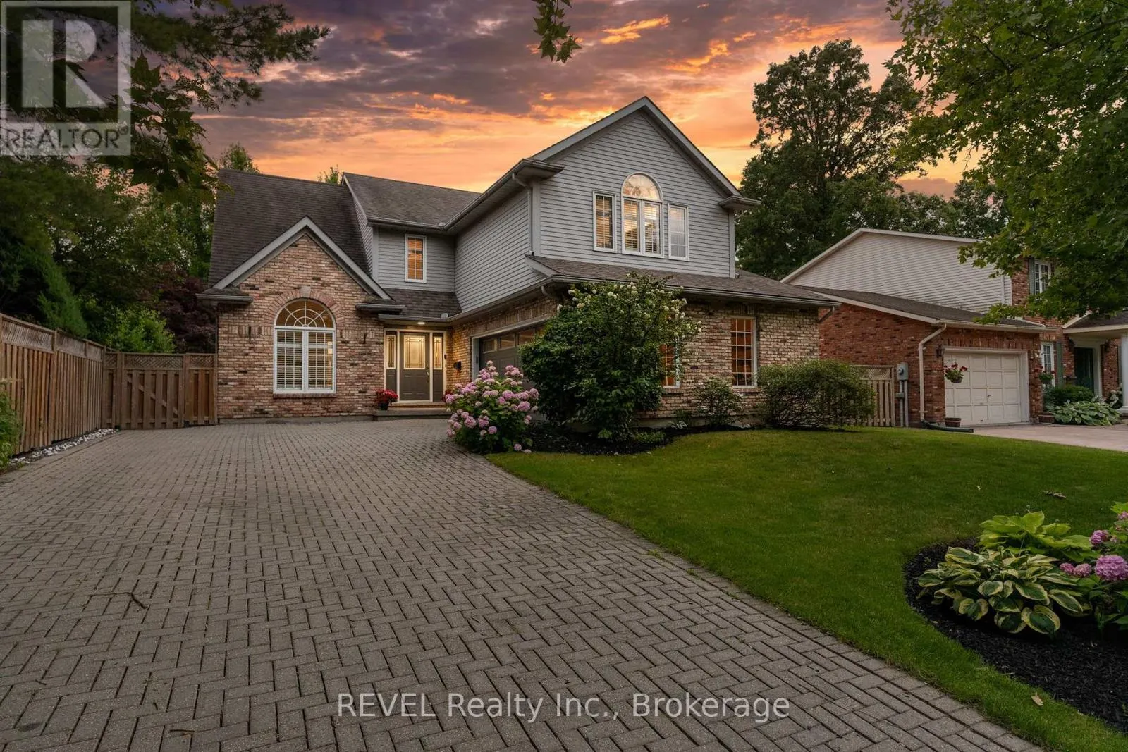 78 SOVEREIGN DRIVE
