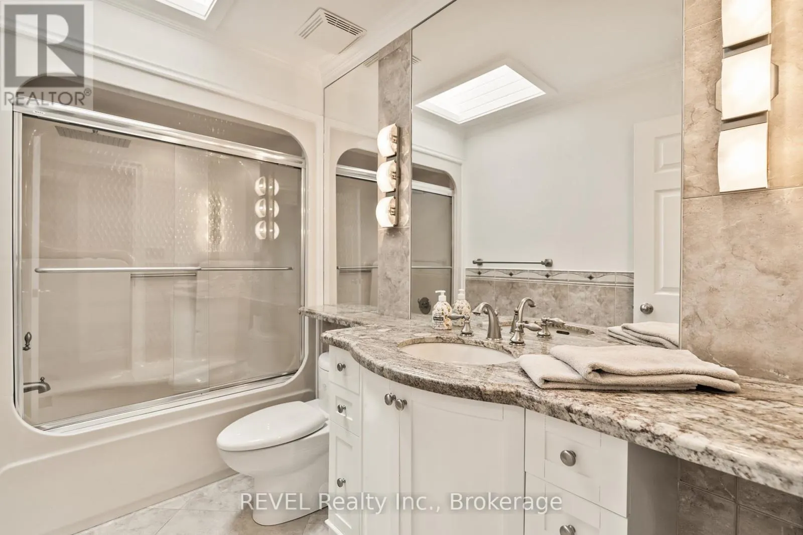 78 SOVEREIGN DRIVE