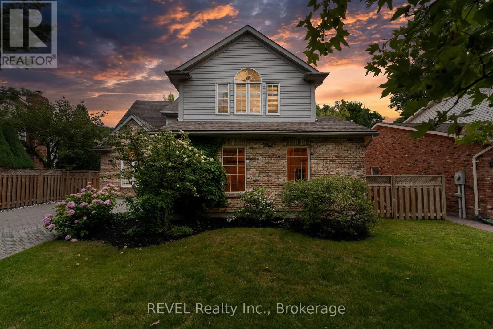 78 SOVEREIGN DRIVE