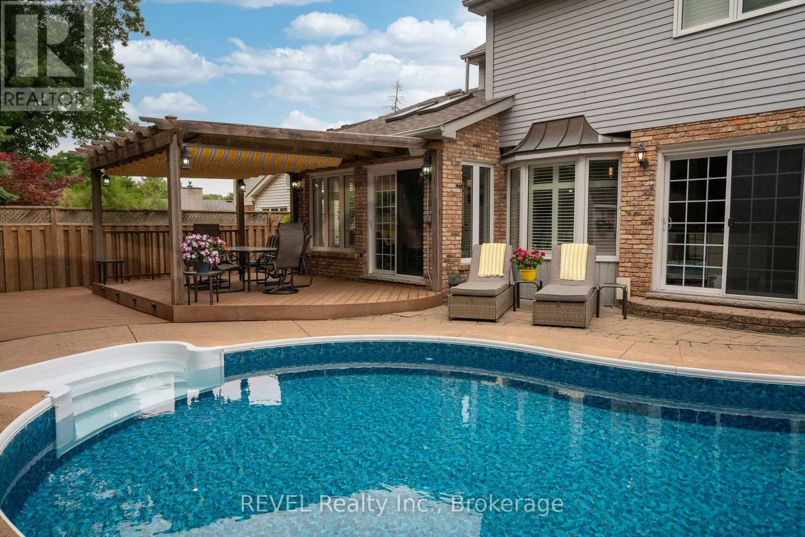 78 SOVEREIGN DRIVE