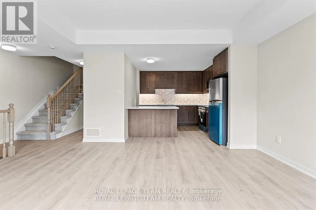 712 PARNIAN PRIVATE