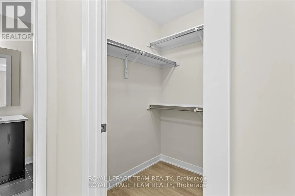 712 PARNIAN PRIVATE