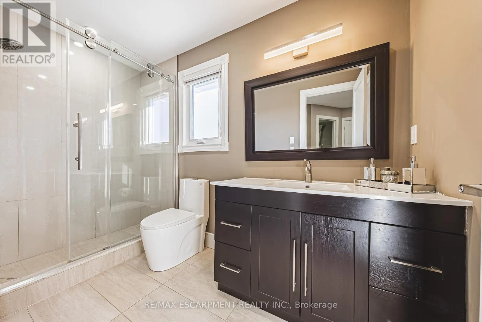 103 BROUGHTON AVENUE