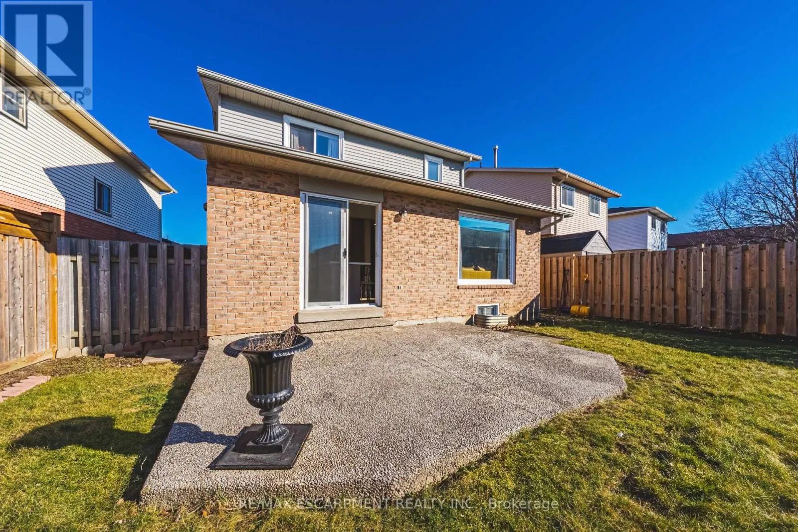 103 BROUGHTON AVENUE