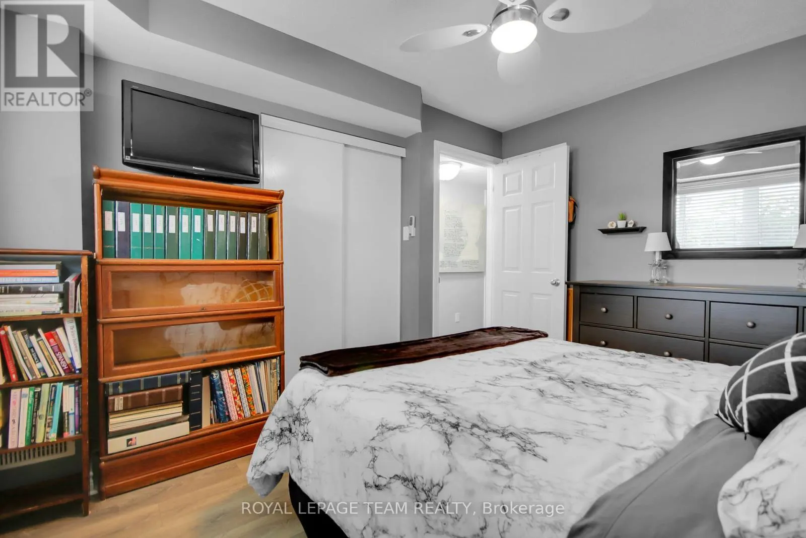 2 - 565 STONEFIELD PRIVATE