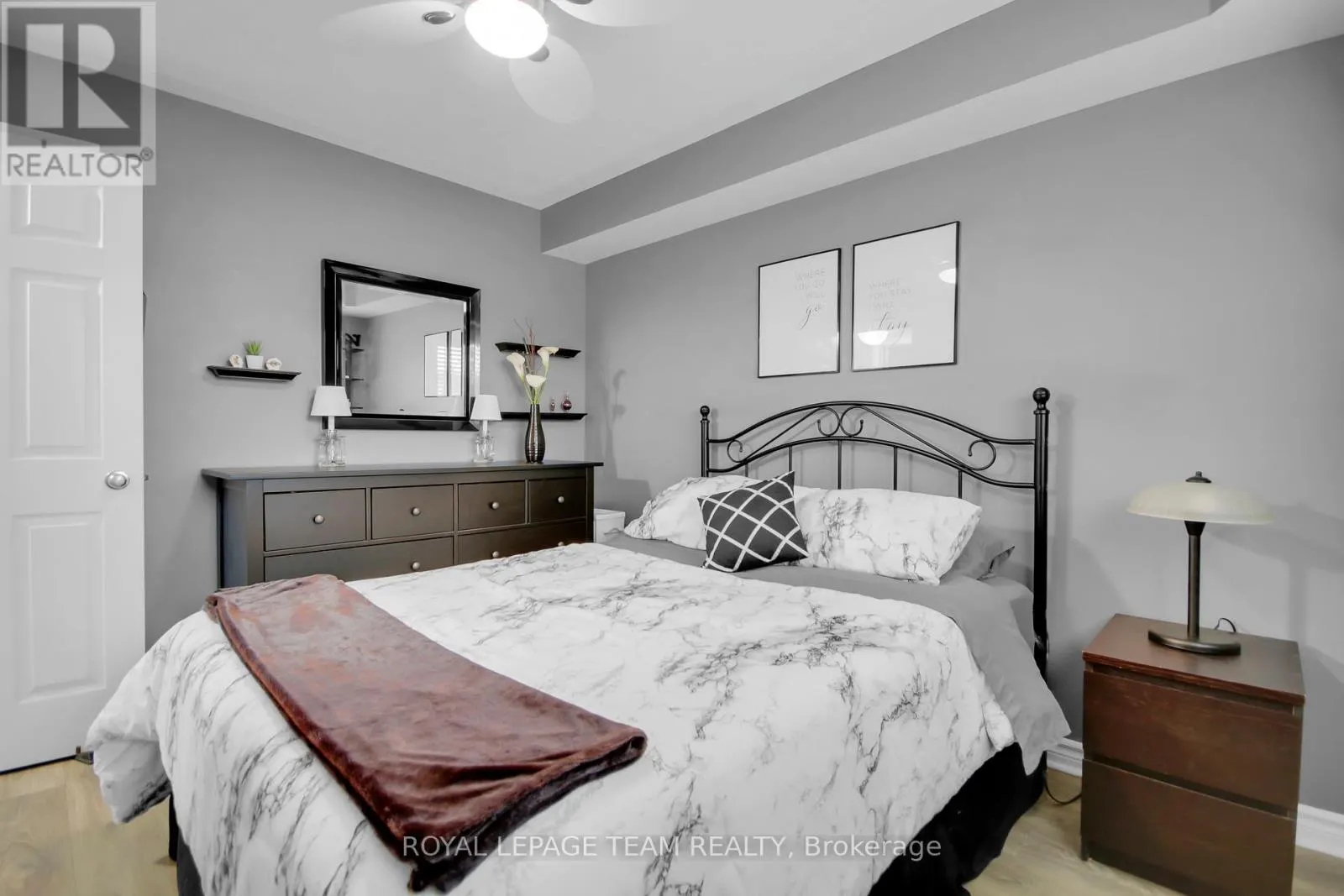 2 - 565 STONEFIELD PRIVATE