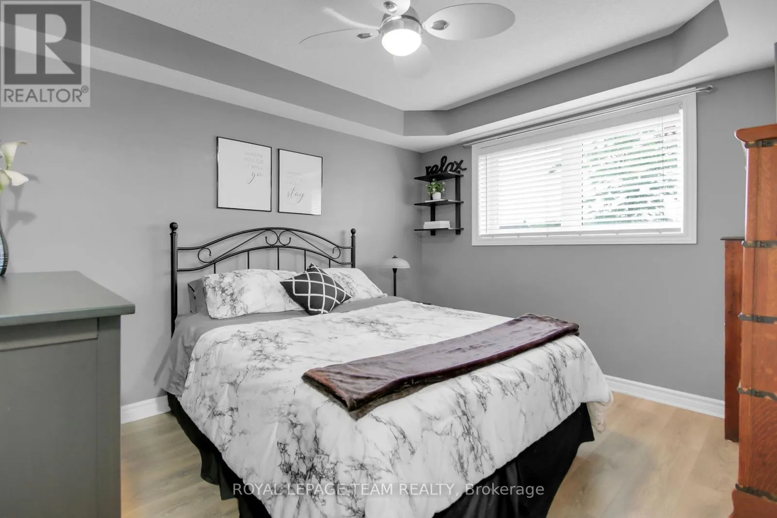 2 - 565 STONEFIELD PRIVATE