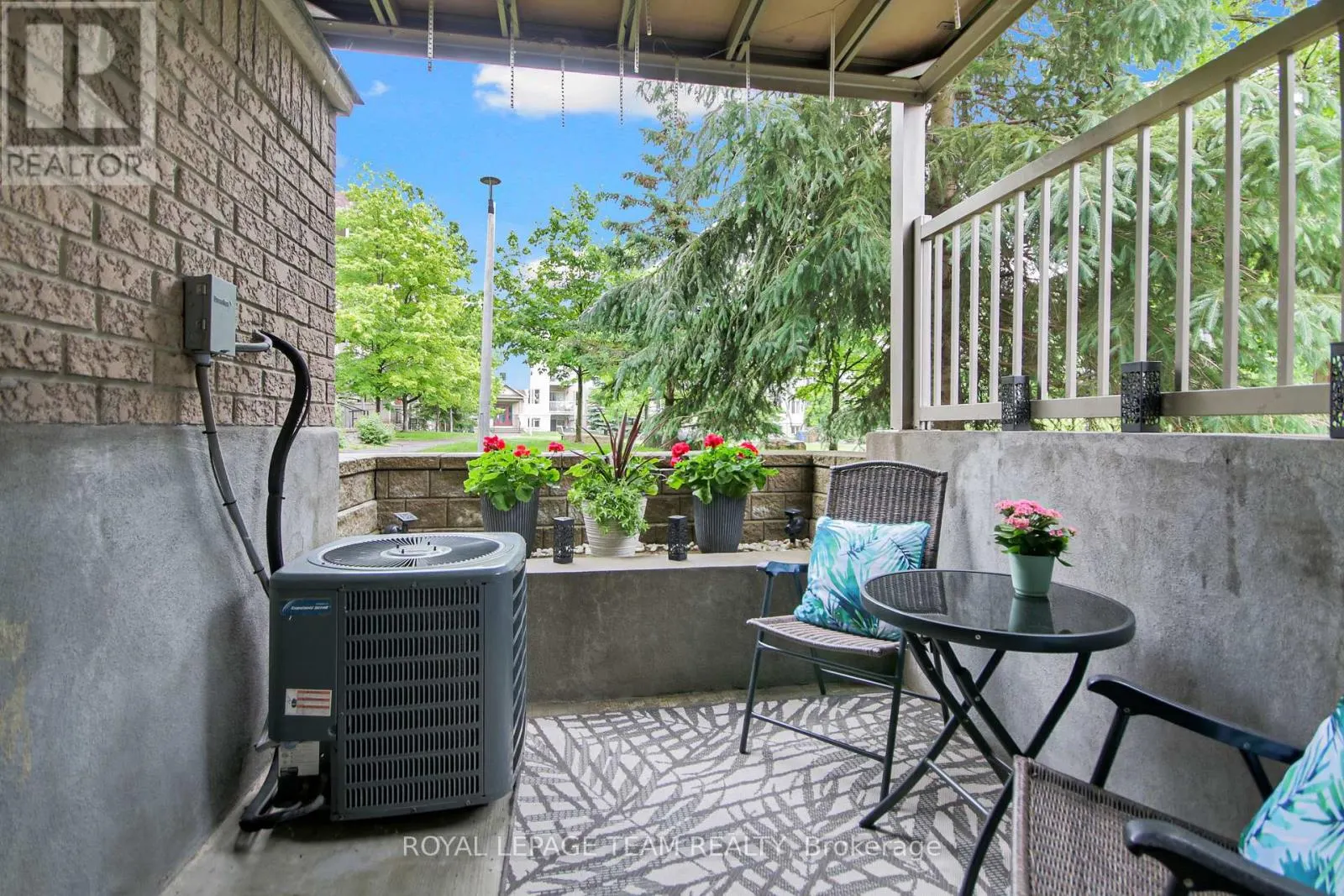 2 - 565 STONEFIELD PRIVATE