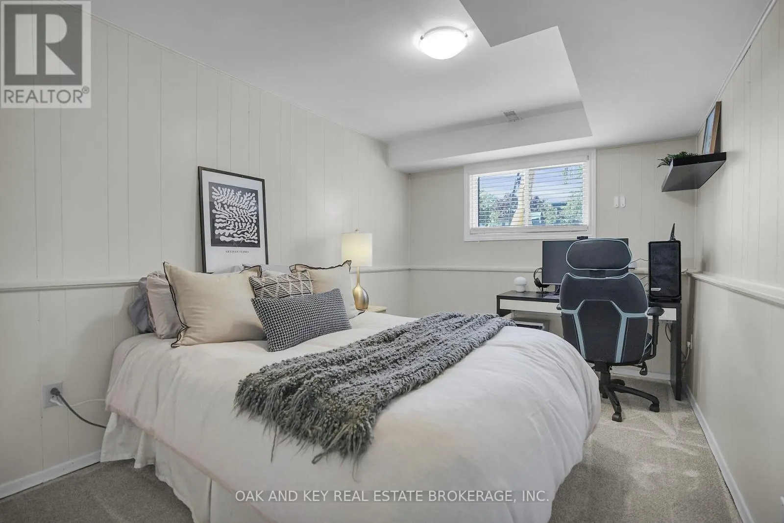 94 EDMUNDS CRESCENT