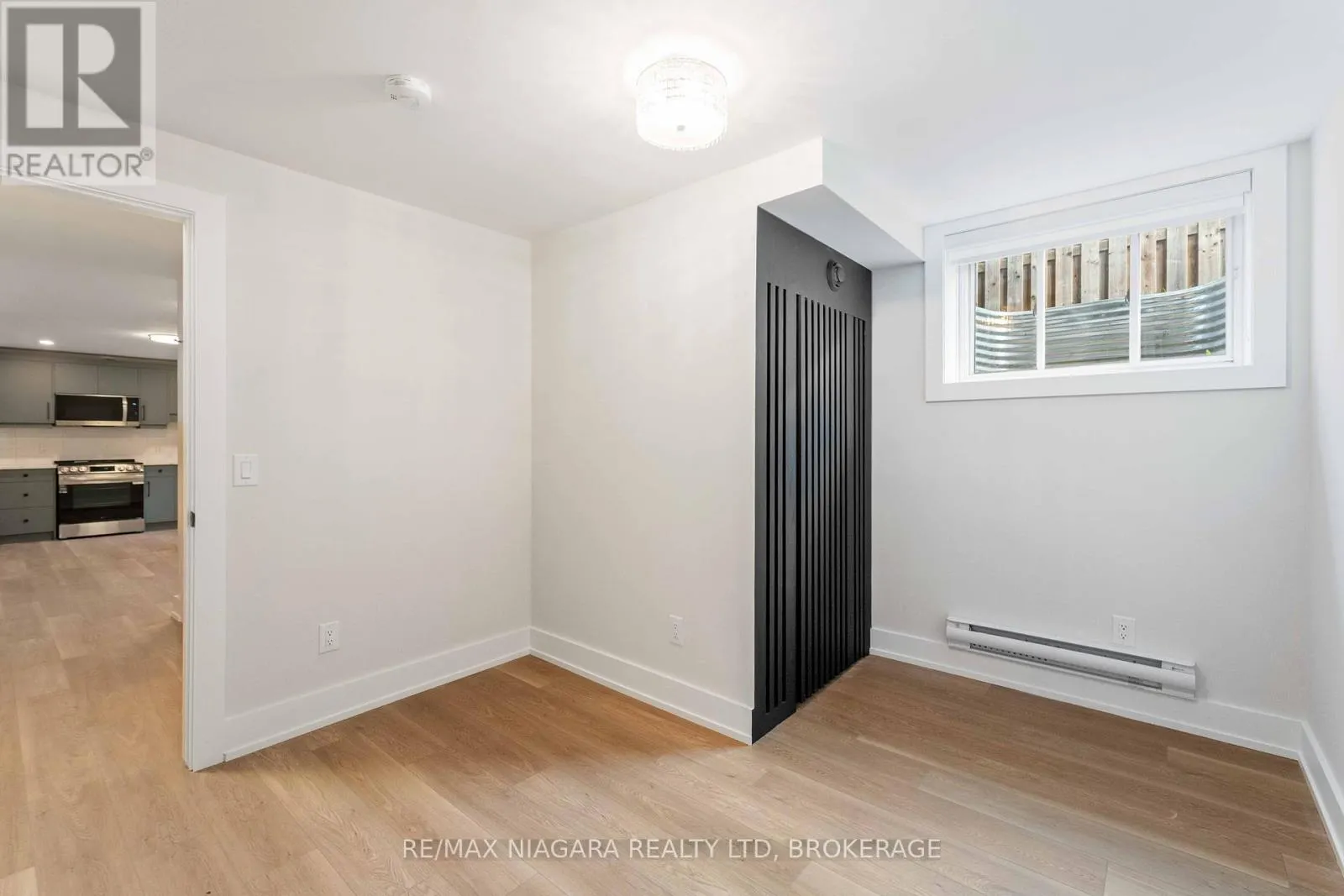 B - 35 BUCHANAN ROAD, #B