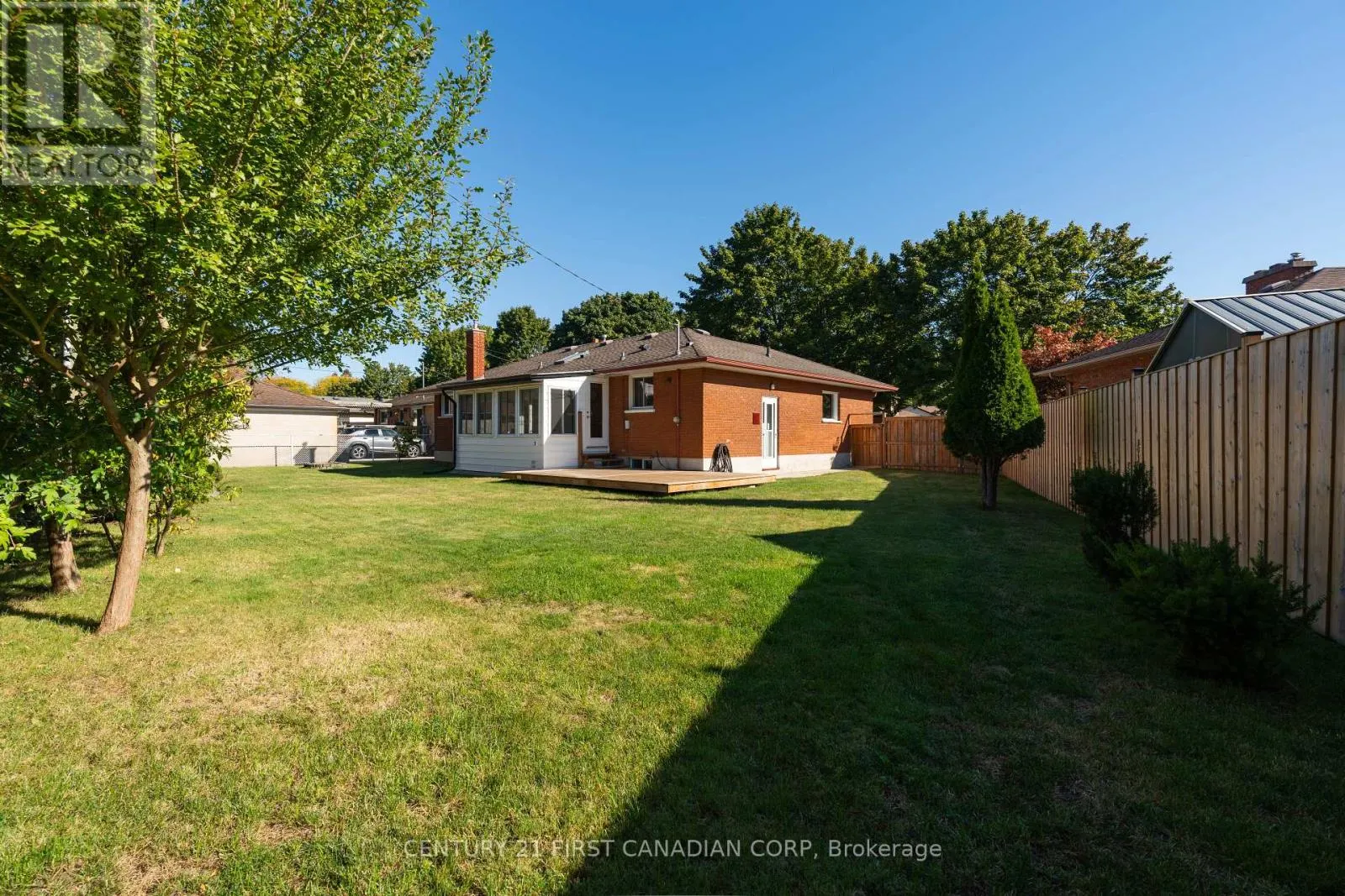 21 MARBENOR CRESCENT