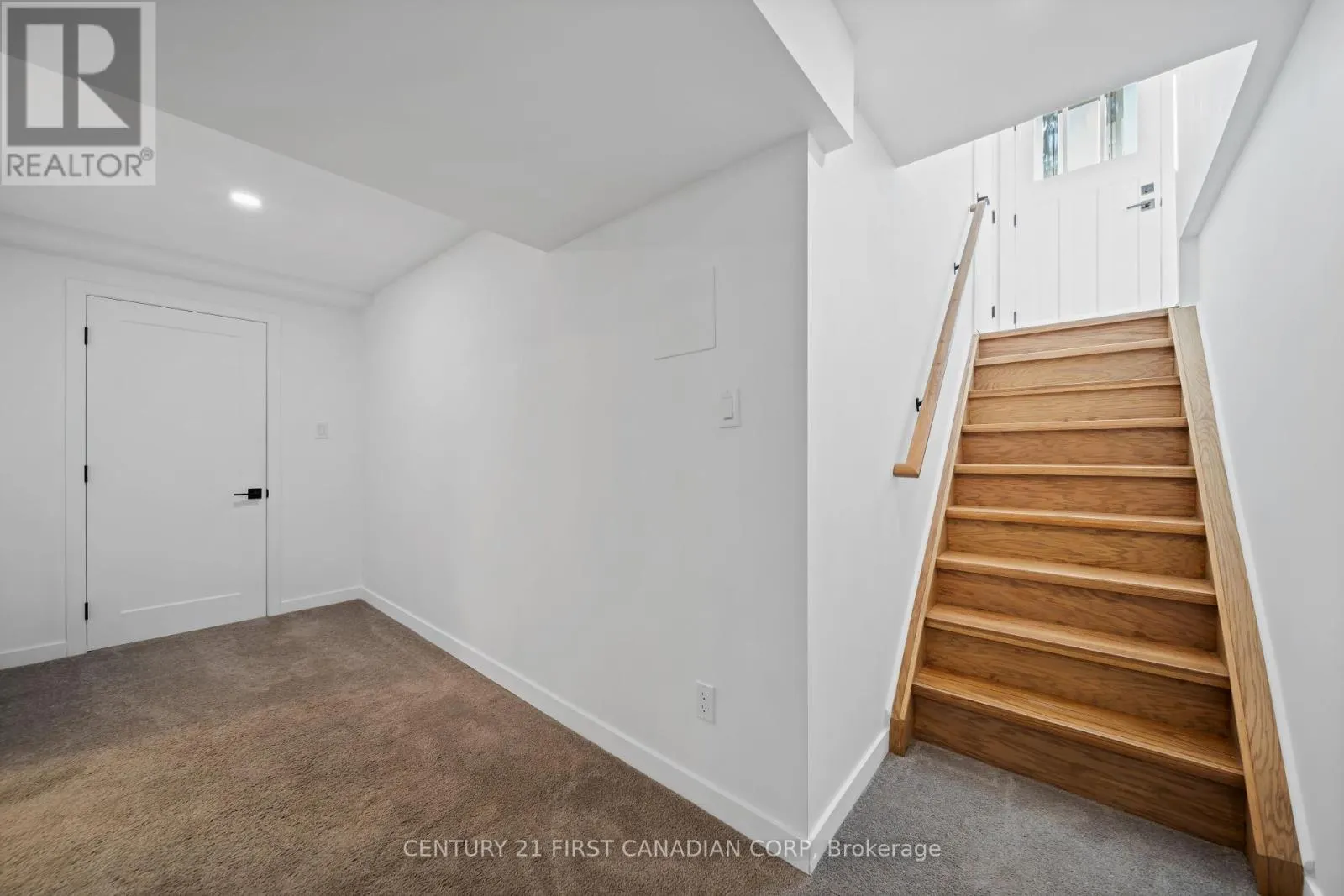 21 MARBENOR CRESCENT