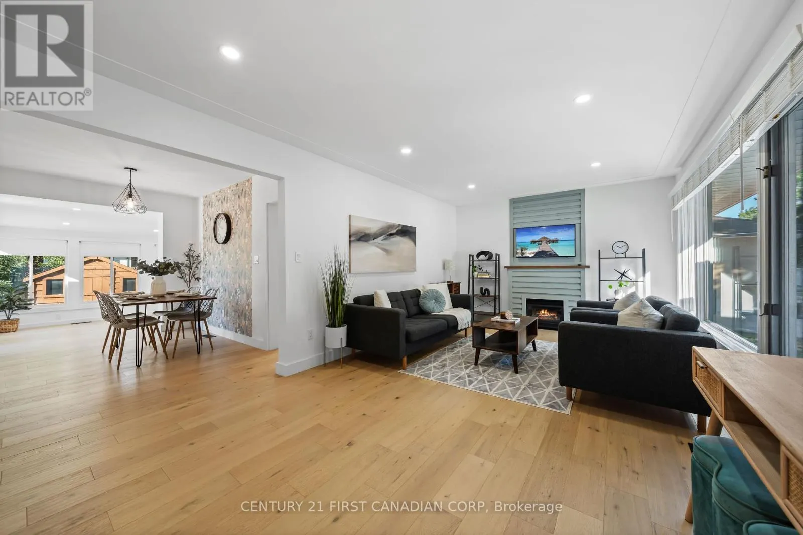 21 MARBENOR CRESCENT