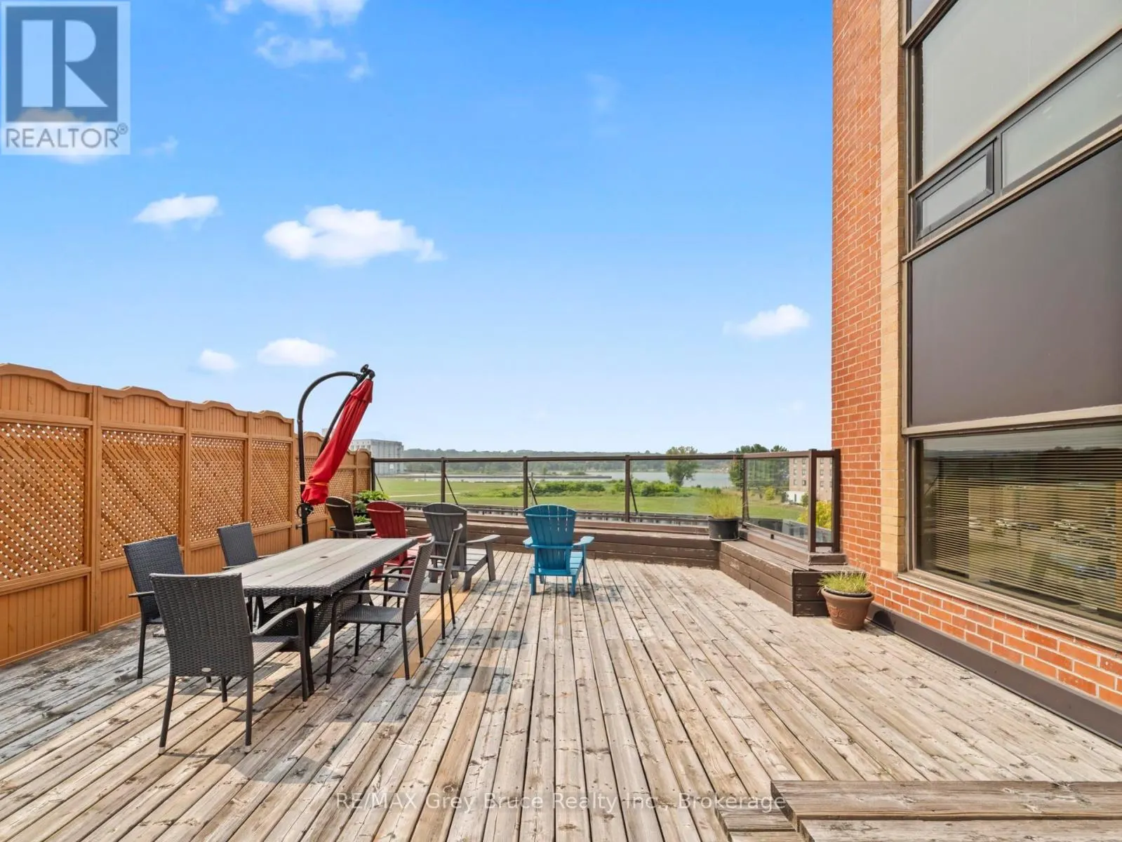 502 - 1717 2ND AVENUE E, #502