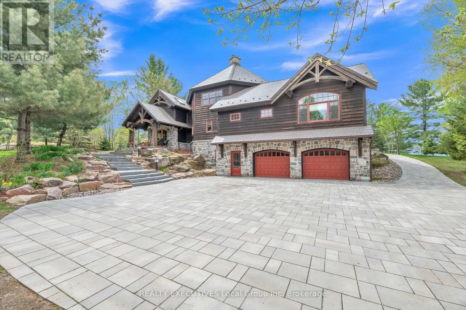 103 HUNTERS BAY ROAD