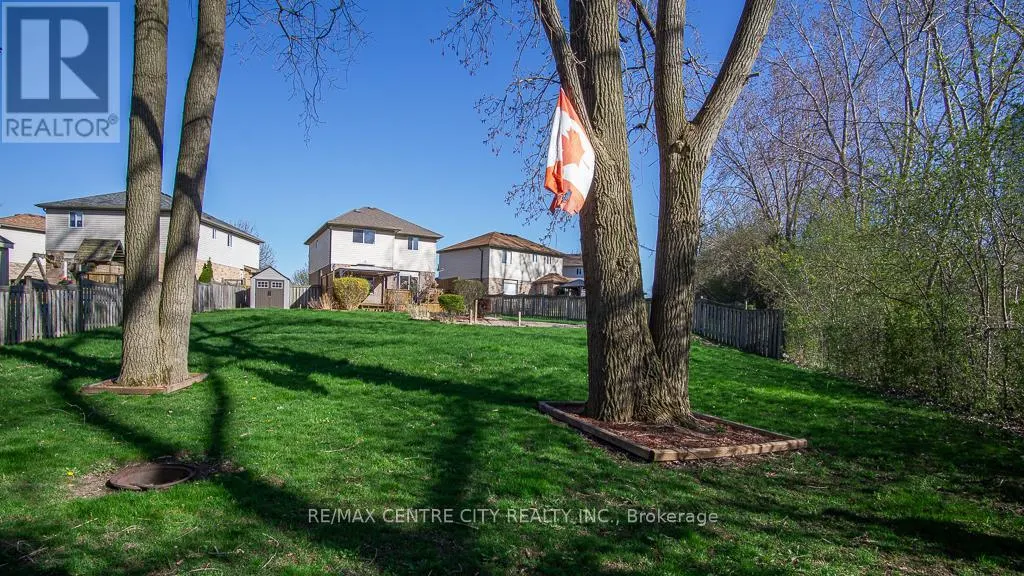 371 RIDGEVIEW COURT