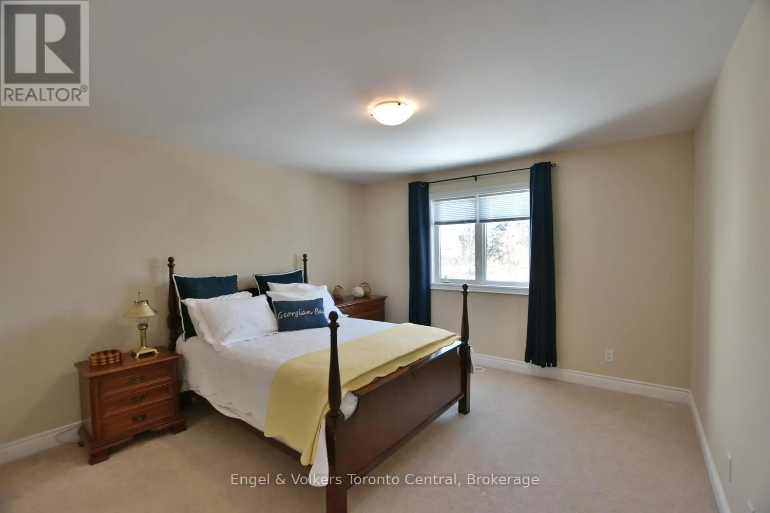47 MEADOWBROOK LANE