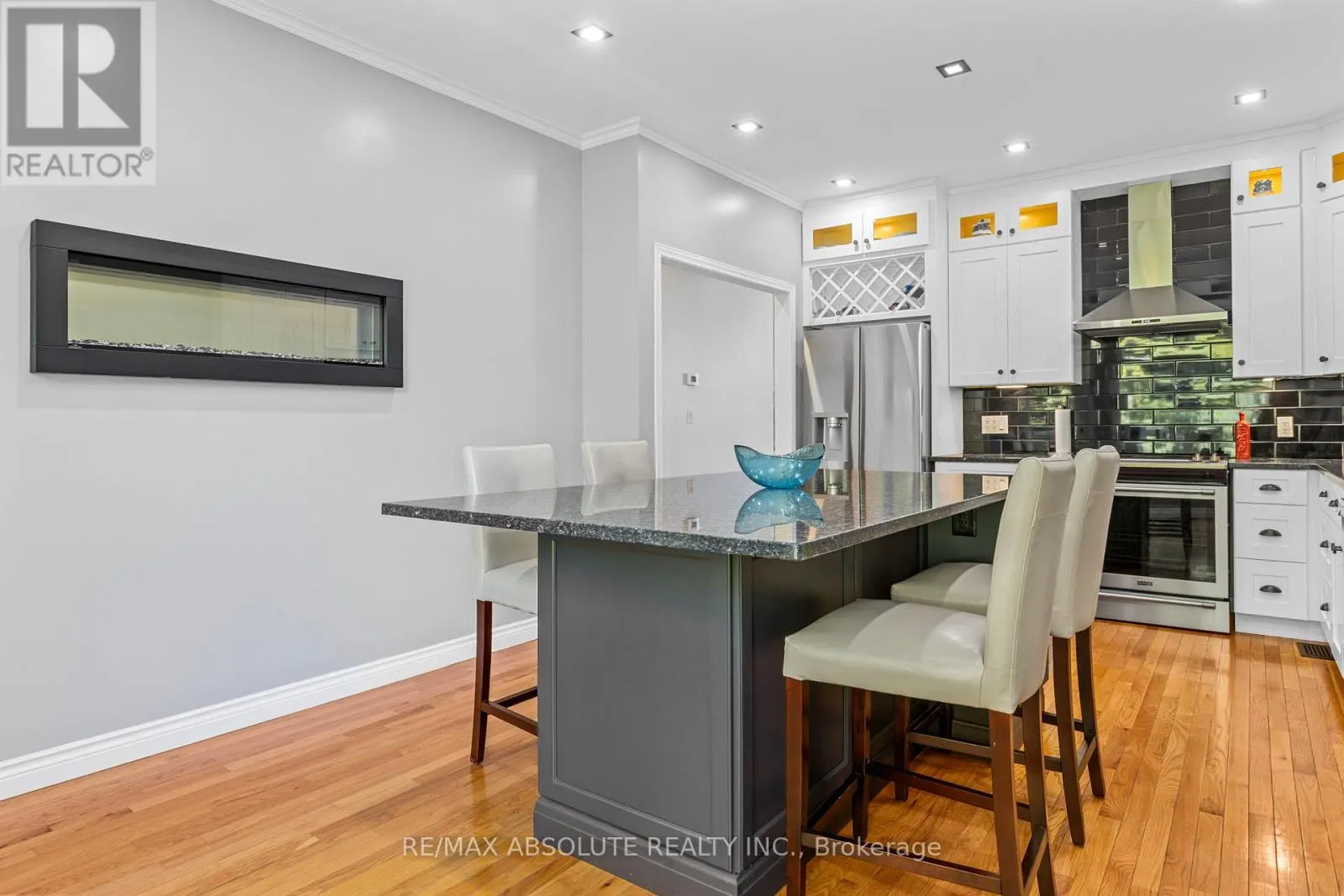 52 STONECROFT TERRACE
