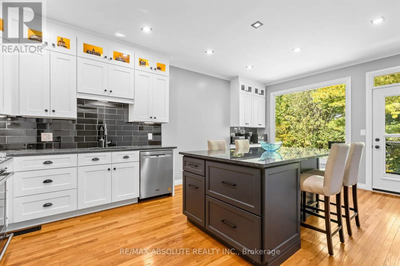 52 STONECROFT TERRACE