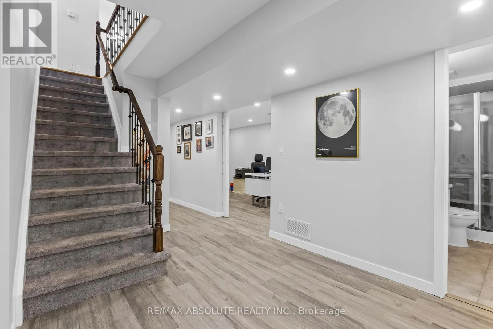 52 STONECROFT TERRACE