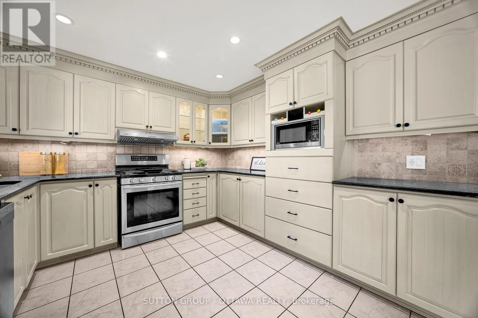 15 ROSEMEADE PLACE