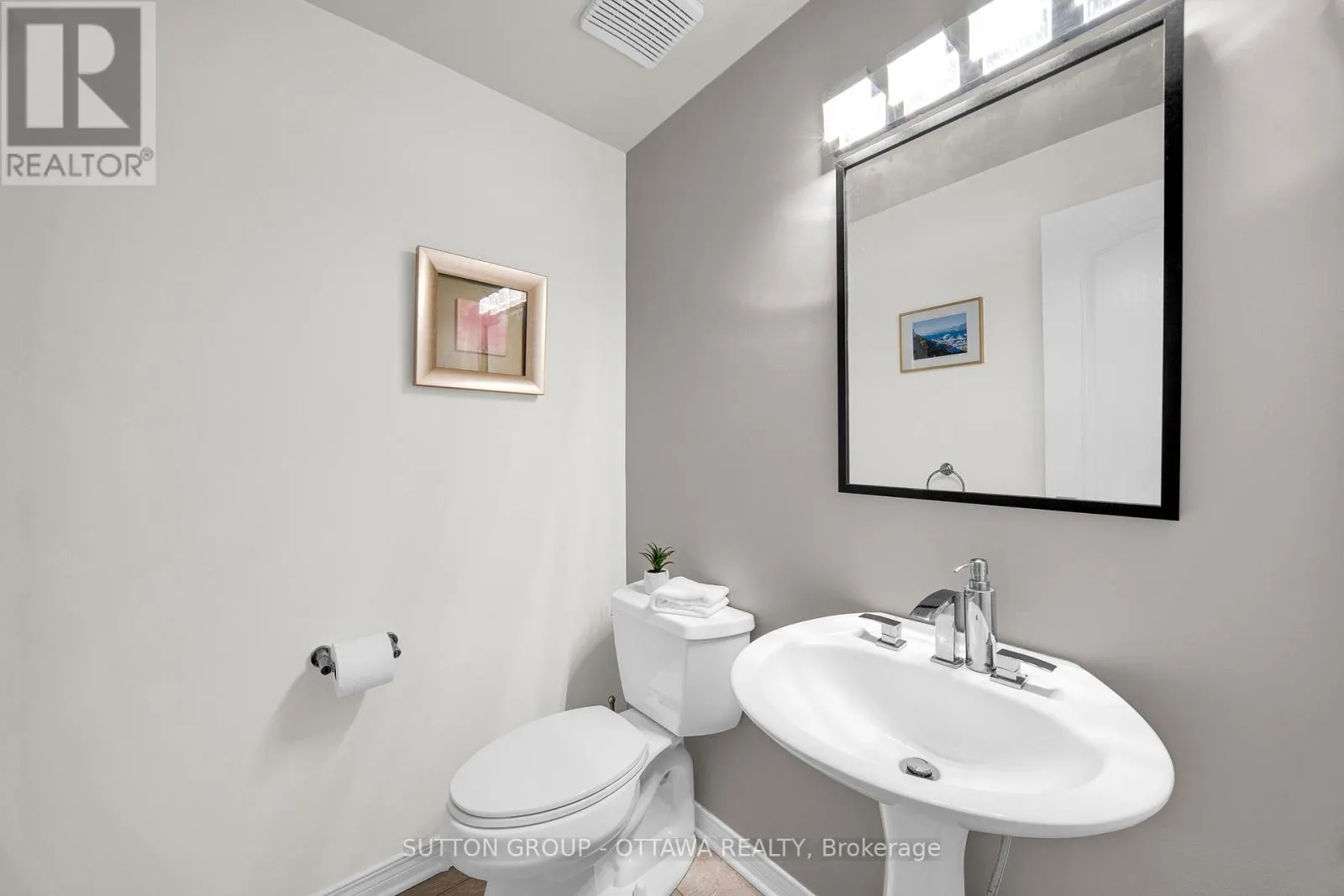 15 ROSEMEADE PLACE