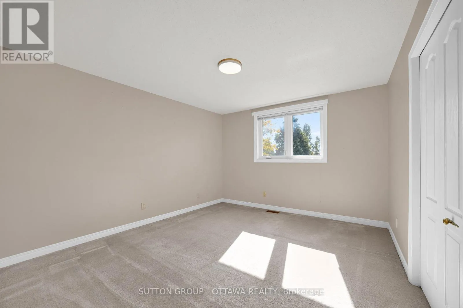 15 ROSEMEADE PLACE
