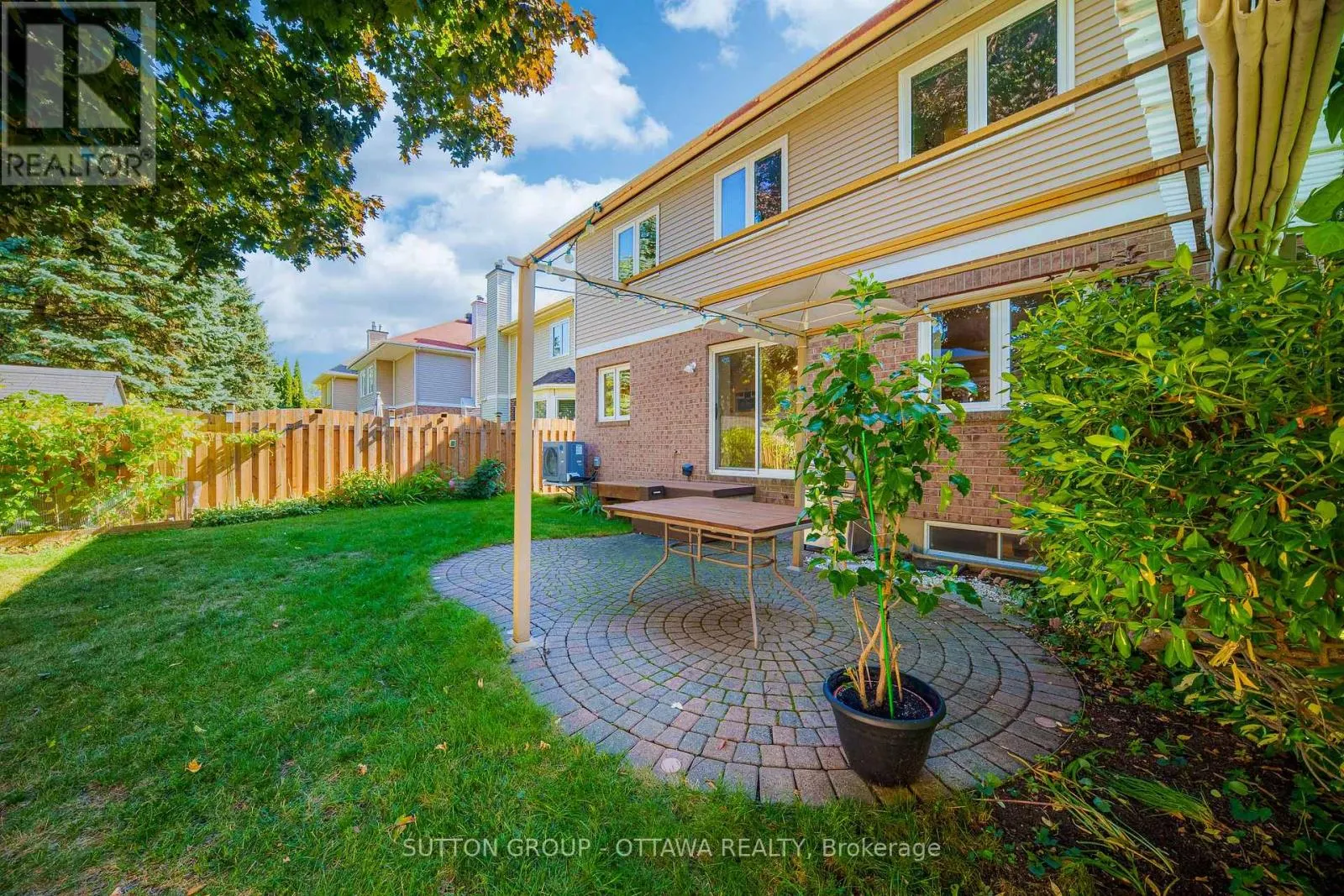 15 ROSEMEADE PLACE