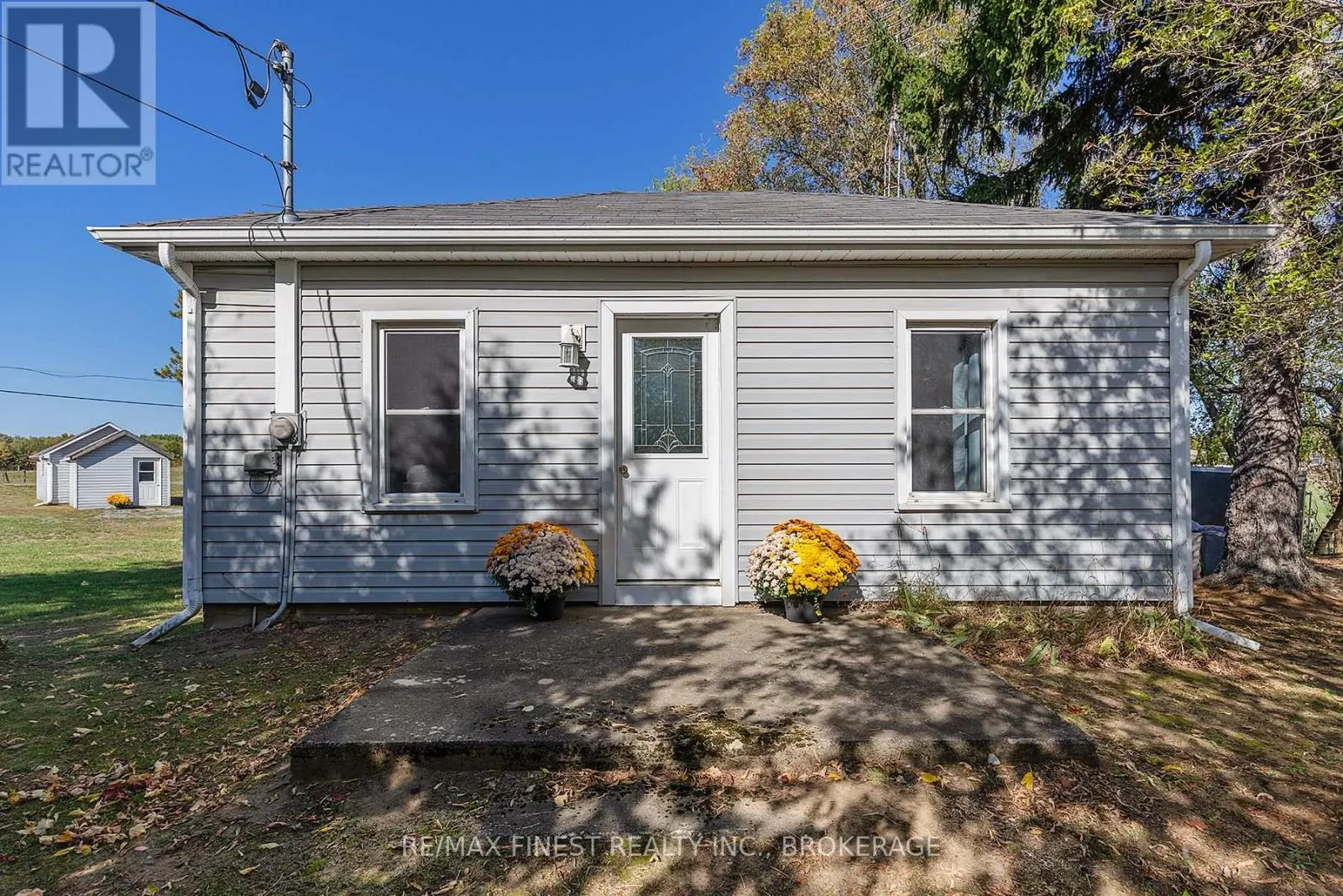 1018 OAK FLATS ROAD