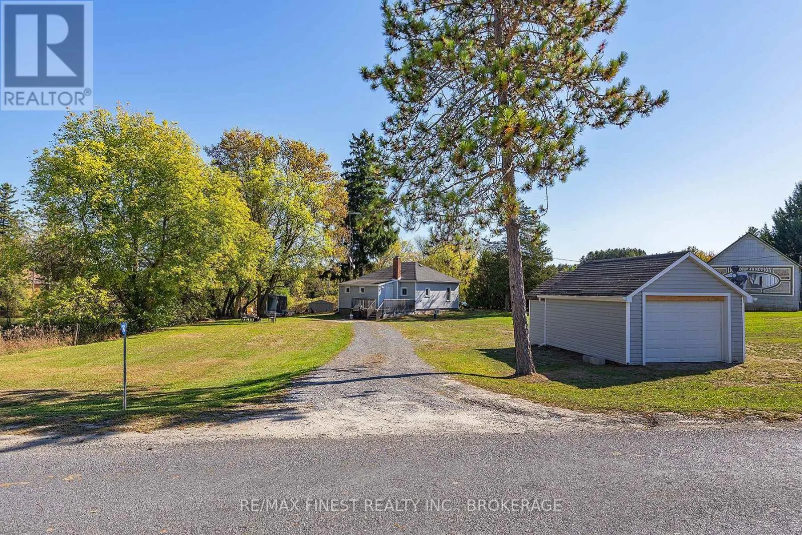 1018 OAK FLATS ROAD