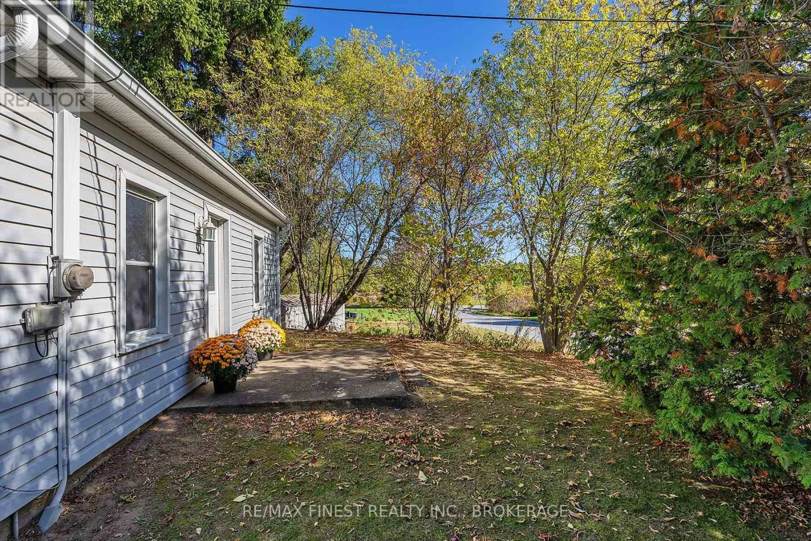 1018 OAK FLATS ROAD