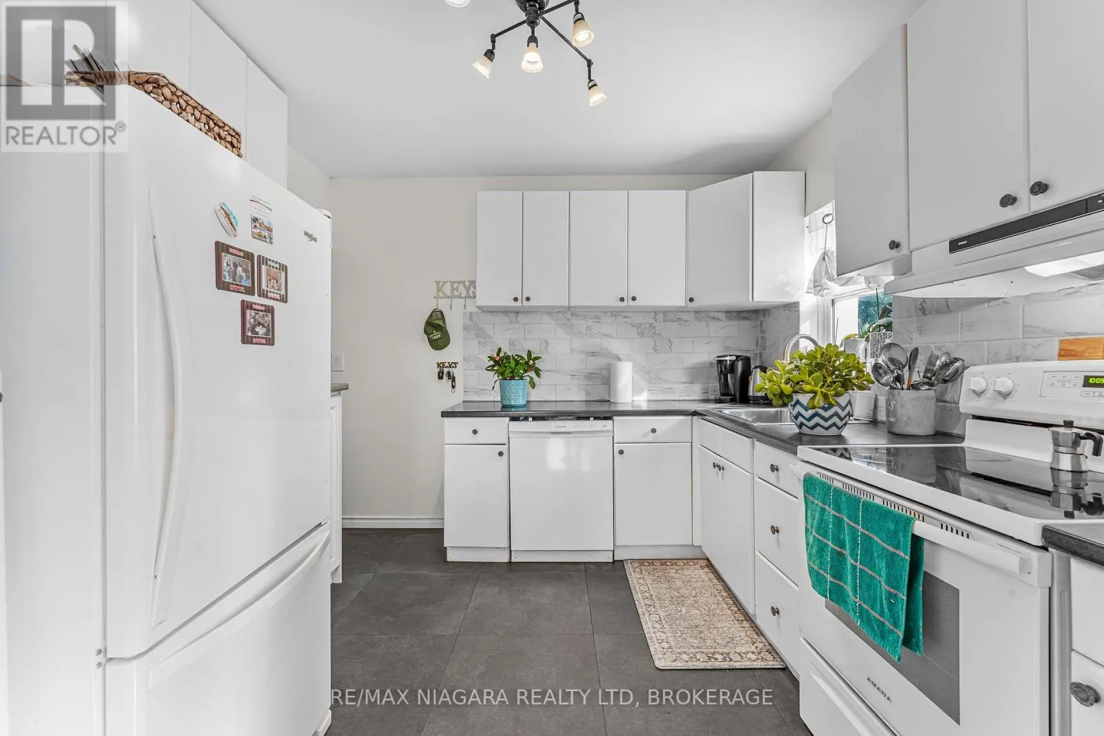 1055 BURGER ROAD