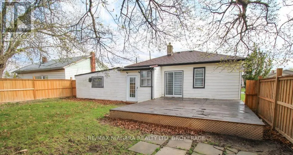 9 INGLEWOOD ROAD