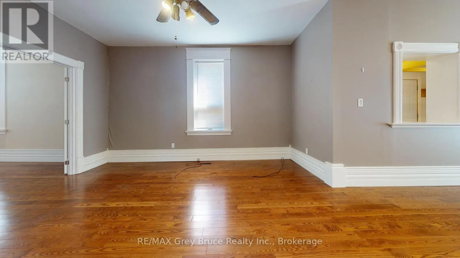 89 3RD STREET SW