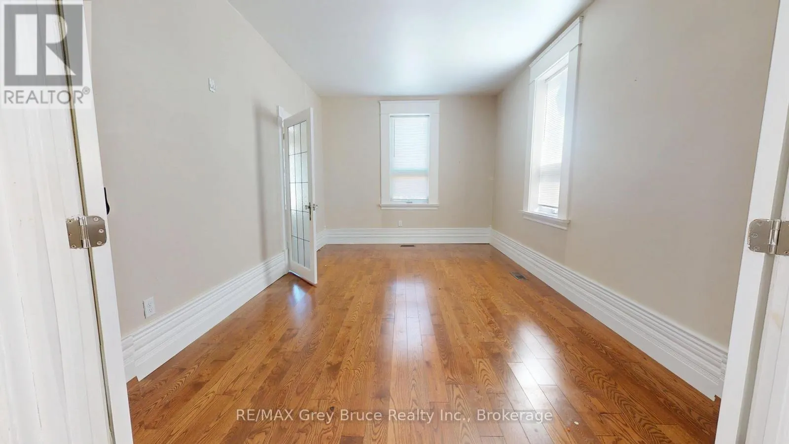 89 3RD STREET SW