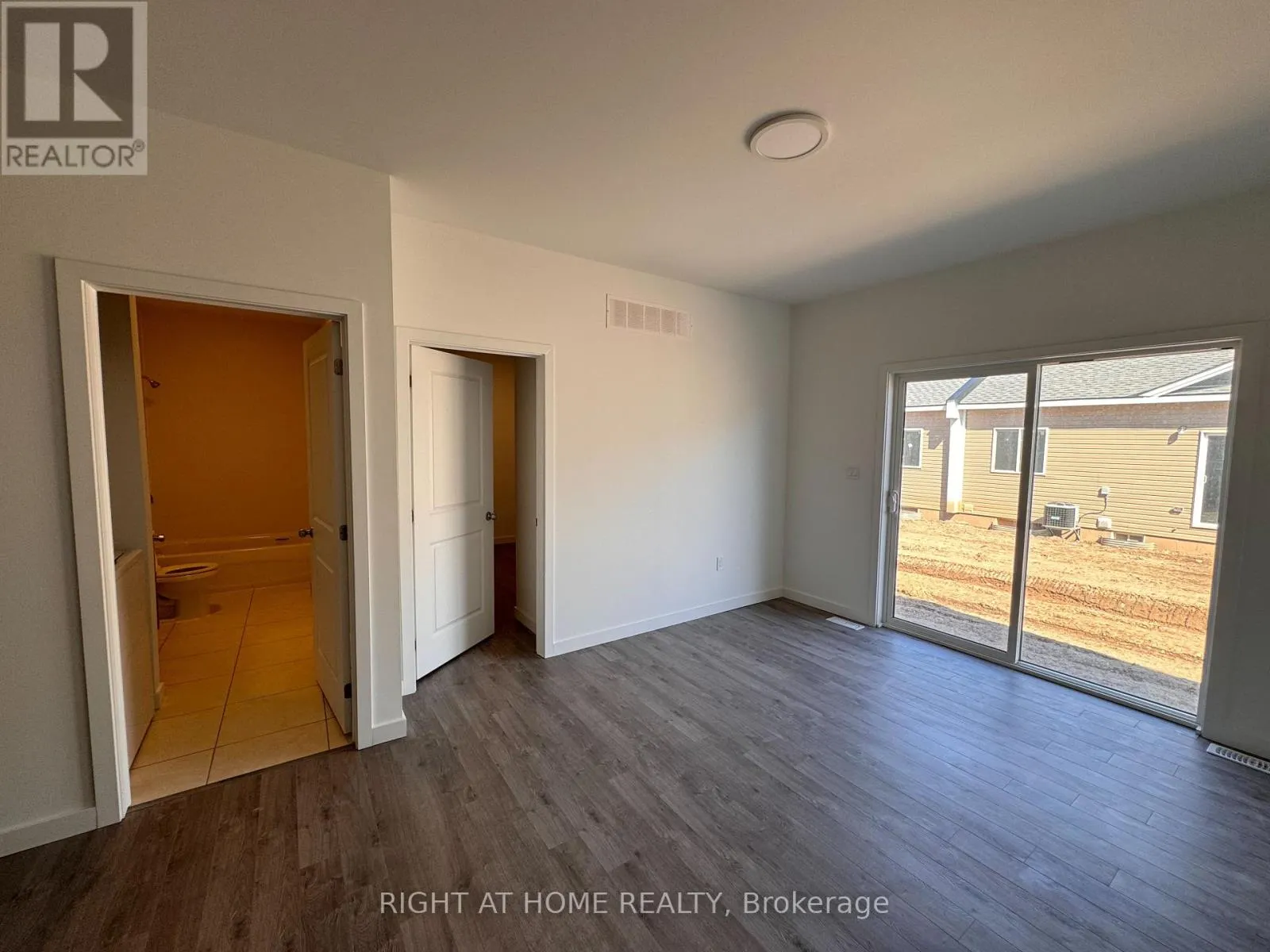 32 - 100 HIGHRIVER TRAIL