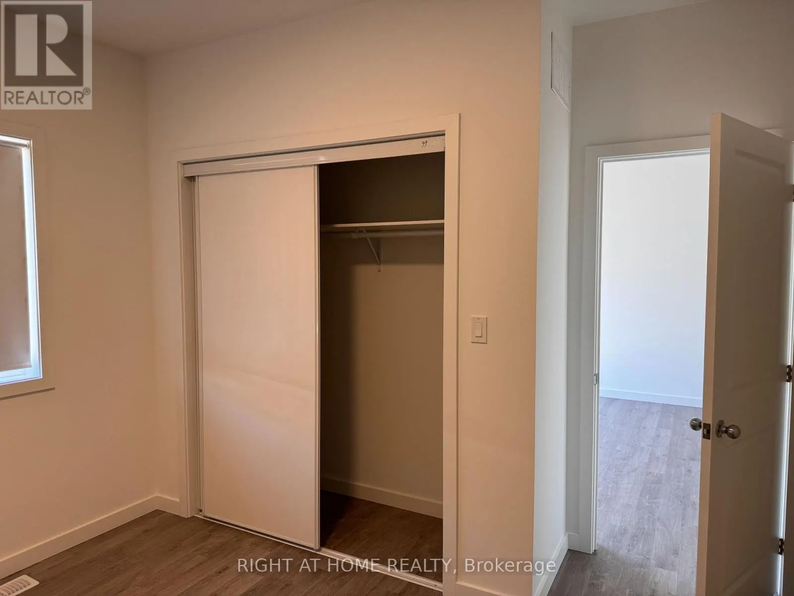 32 - 100 HIGHRIVER TRAIL