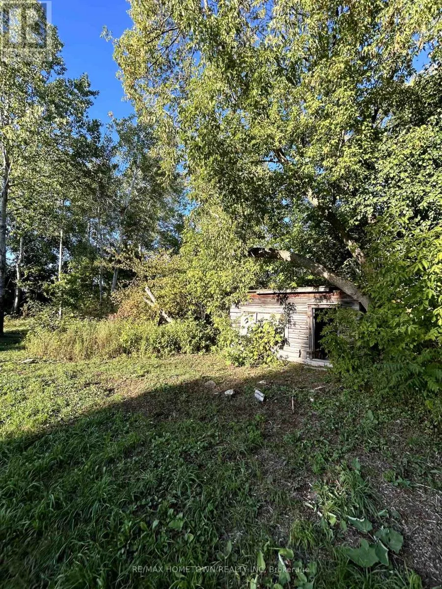 523 LOWER OAK LEAF ROAD