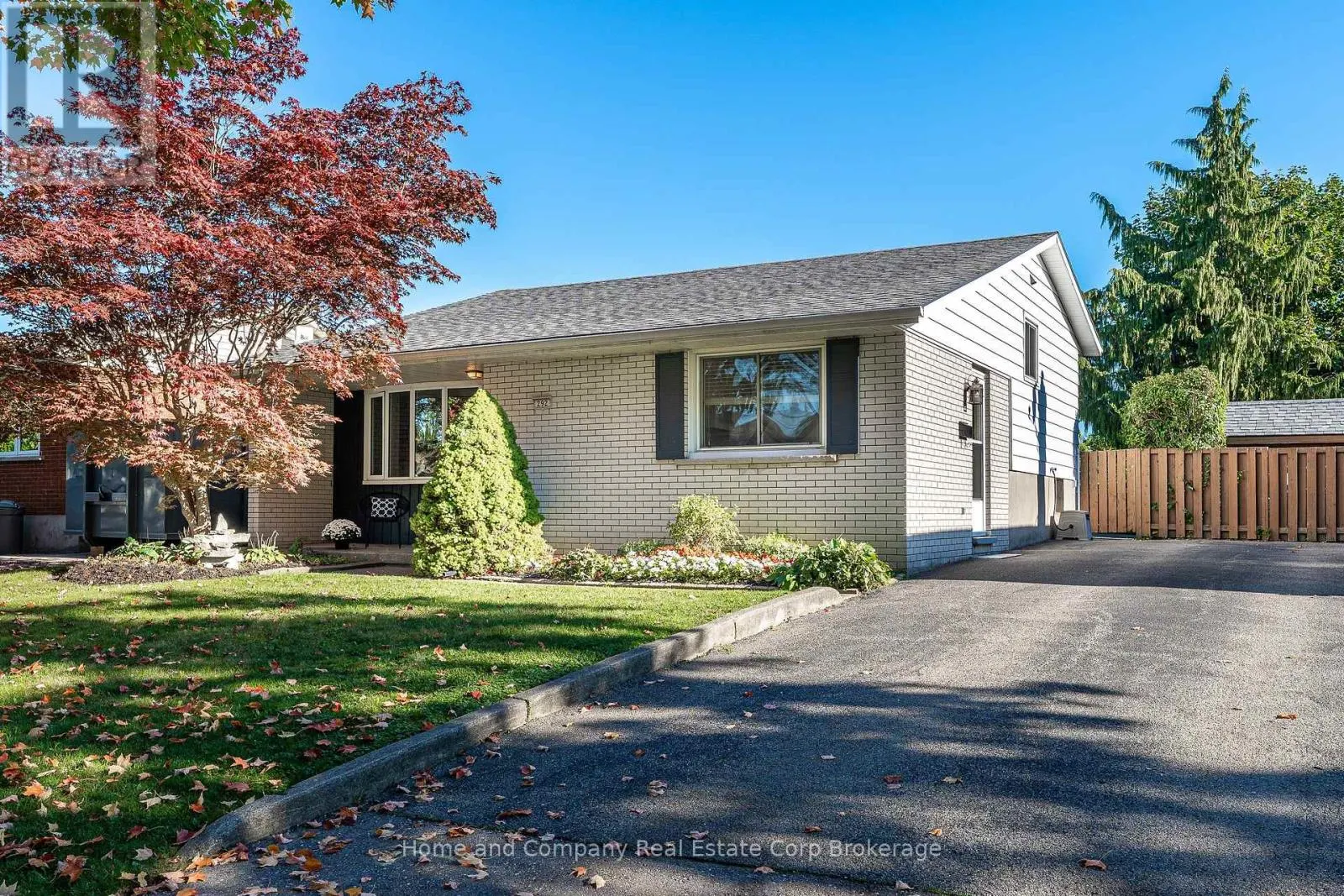 292 REDFORD CRESCENT