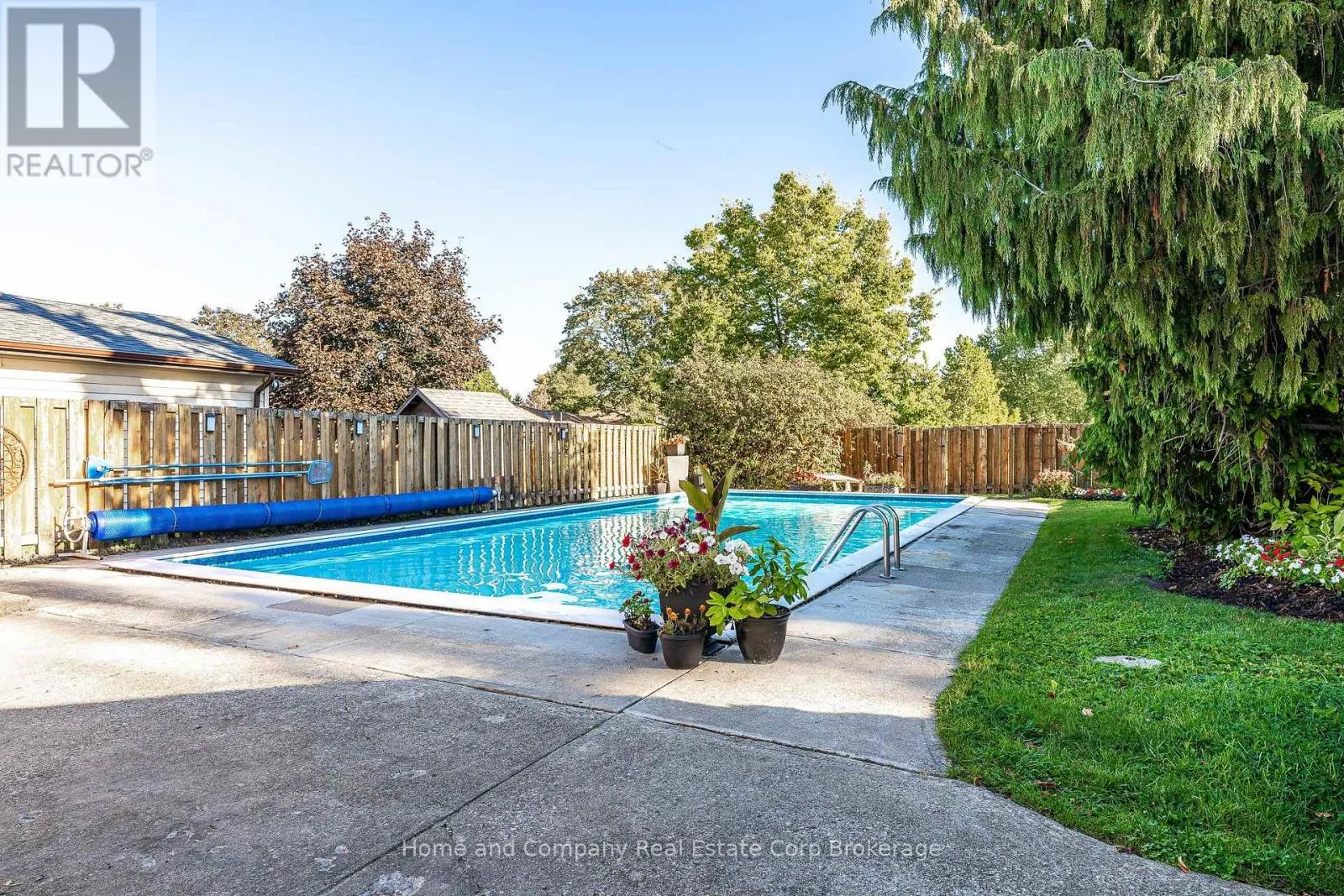 292 REDFORD CRESCENT