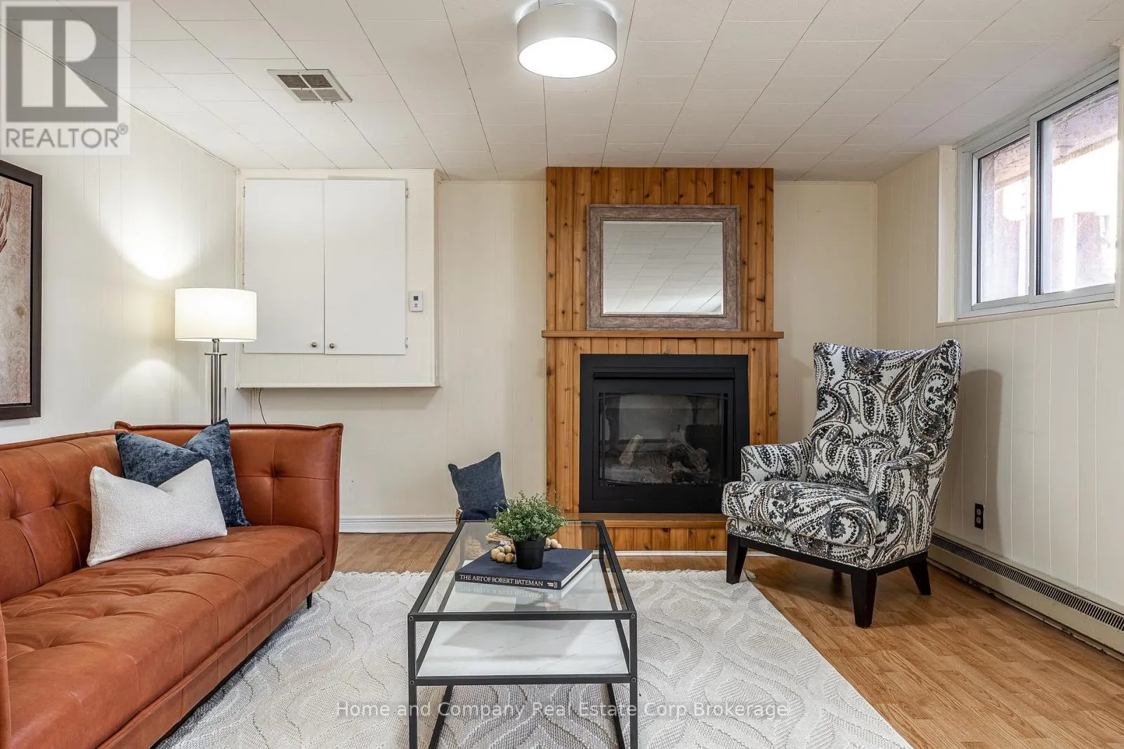 292 REDFORD CRESCENT