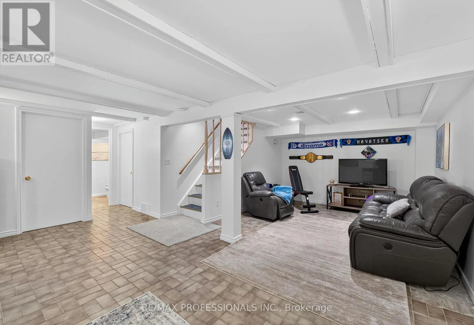 19 SALINA PLACE