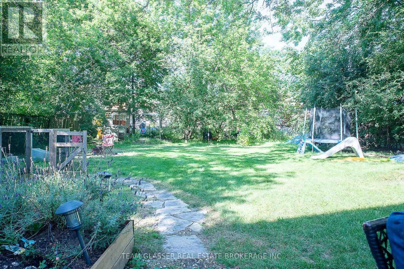 784 WESTBURY CRESCENT