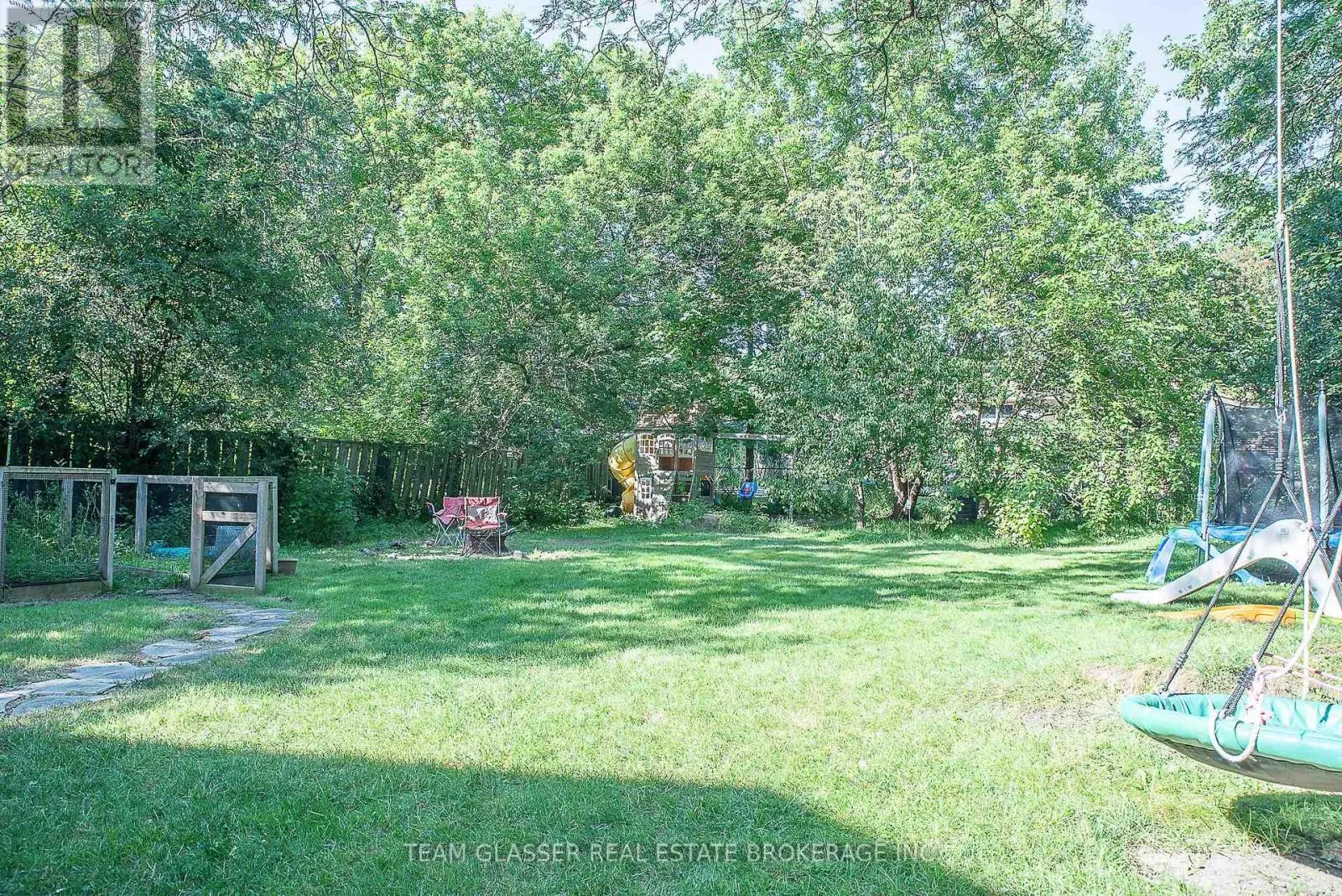784 WESTBURY CRESCENT