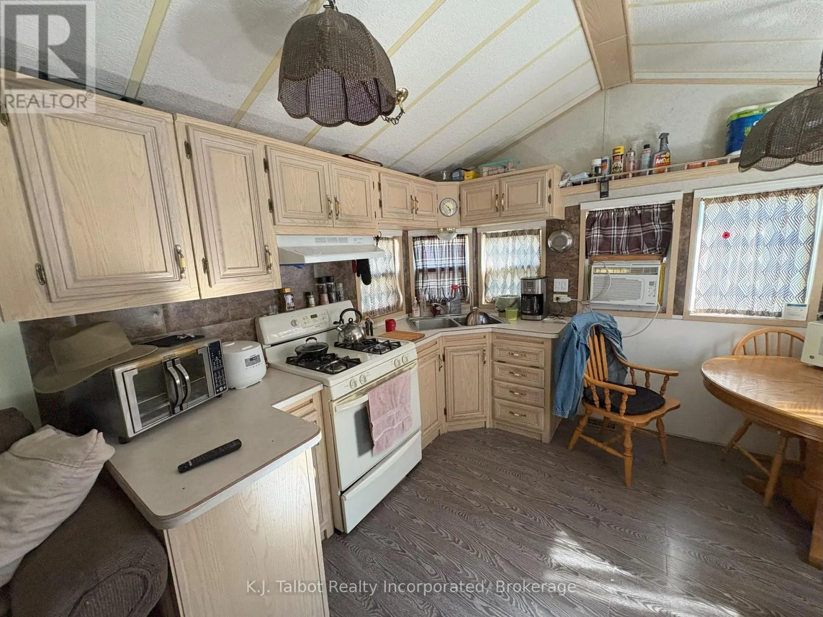 77719 BLUEWATER HWY - 6 STARBOARD STREET