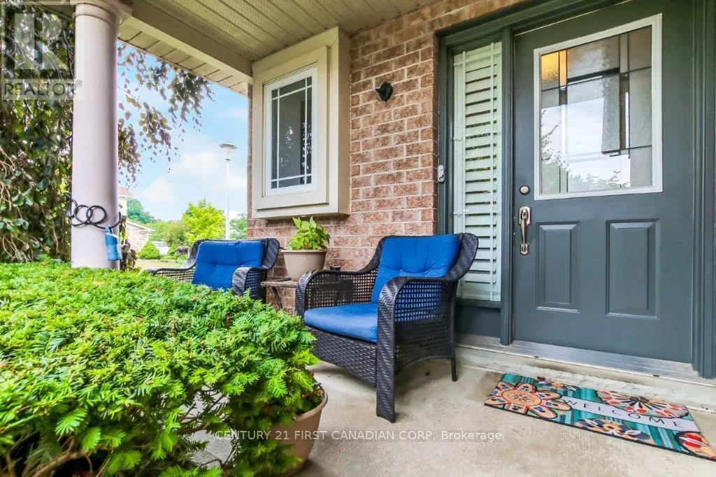 1275 CROSSCREEK CRESCENT