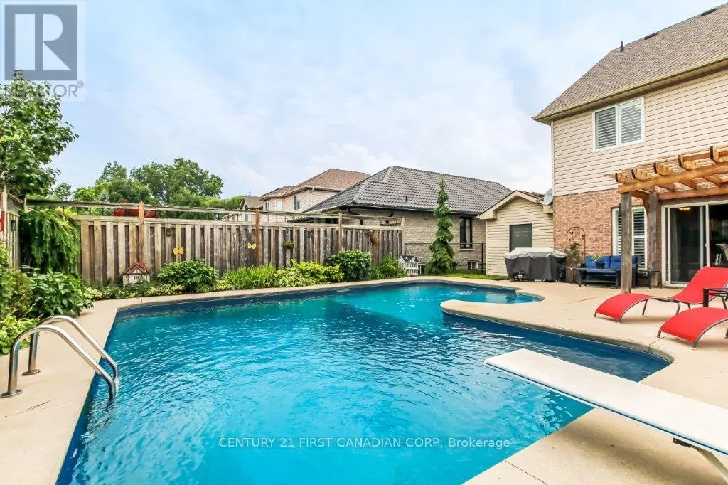 1275 CROSSCREEK CRESCENT