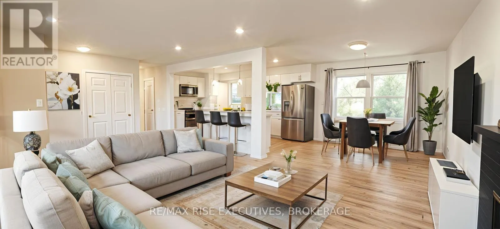 15 LOYALIST AVENUE